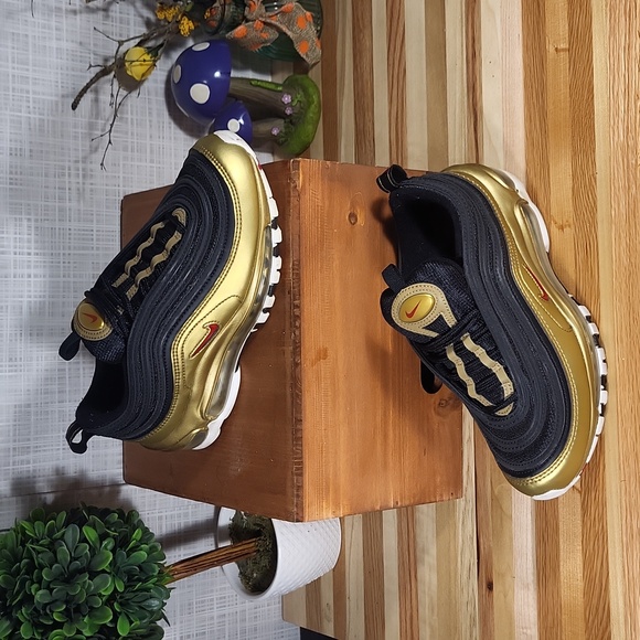 Nike Air Max 97 QS, Metallic Gold Black, Casual Sneakers